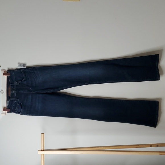 #46 JOE'S JEANS MID-RISE CURVY BOOTCUT JEANS - Picture 5 of 10